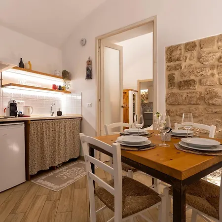 Dentro Le Mura Apartament *